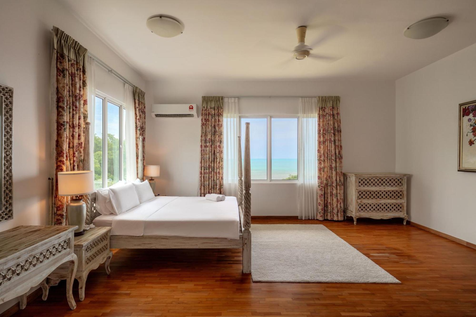 Panoramic Seaview Holiday Home - Batu Feringgi Exterior foto